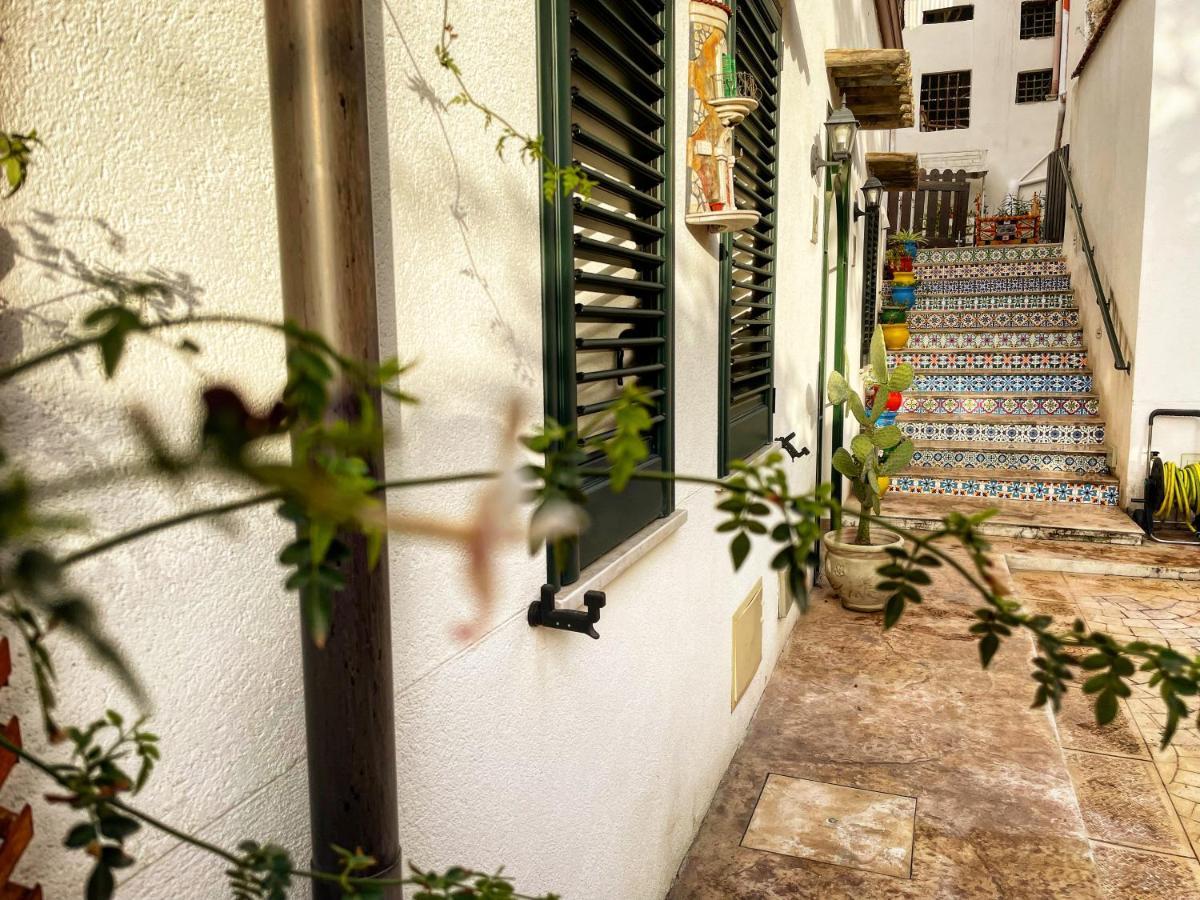 Baglio Reale Apartments Palermo Eksteriør billede