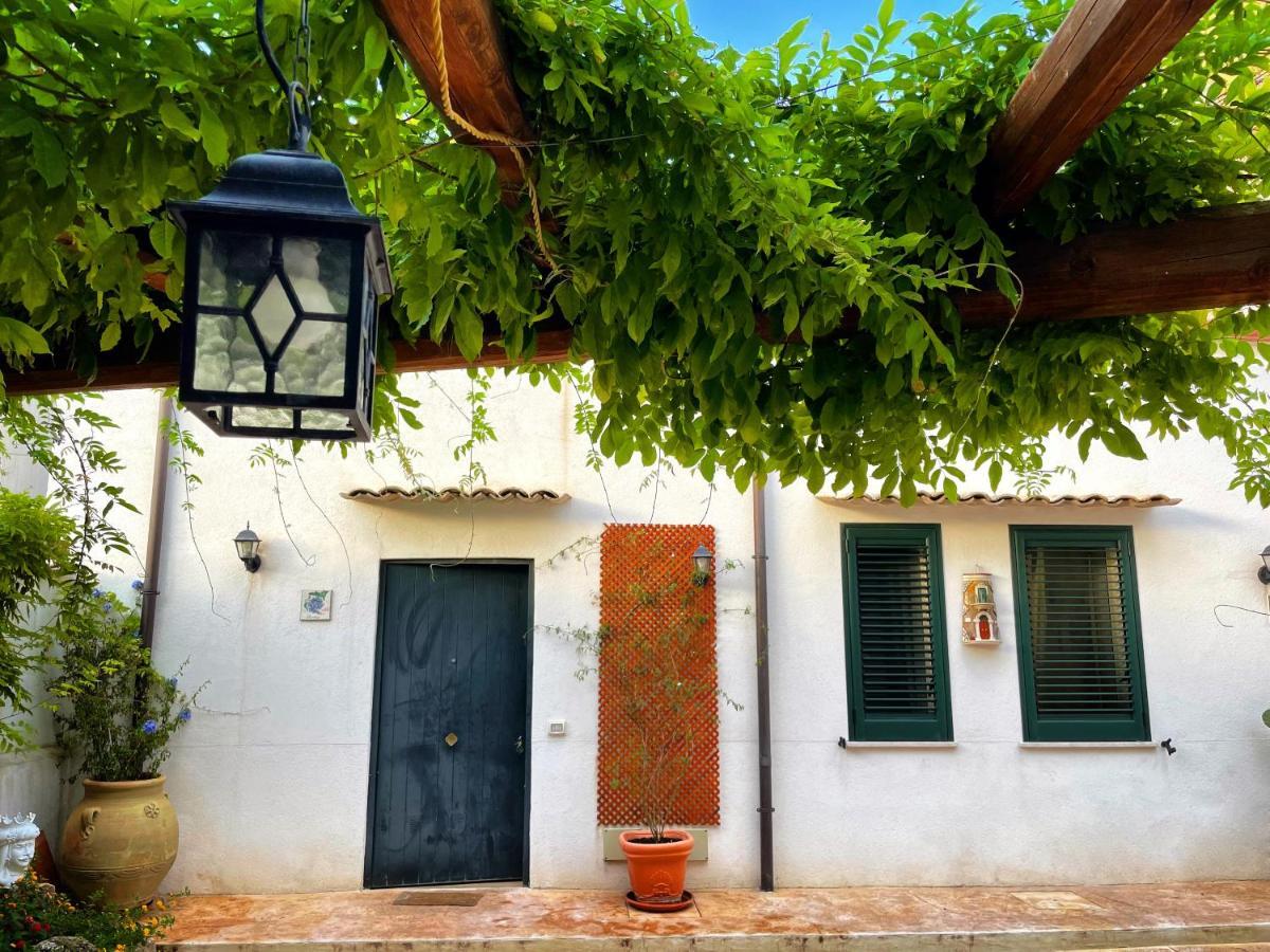 Baglio Reale Apartments Palermo Eksteriør billede