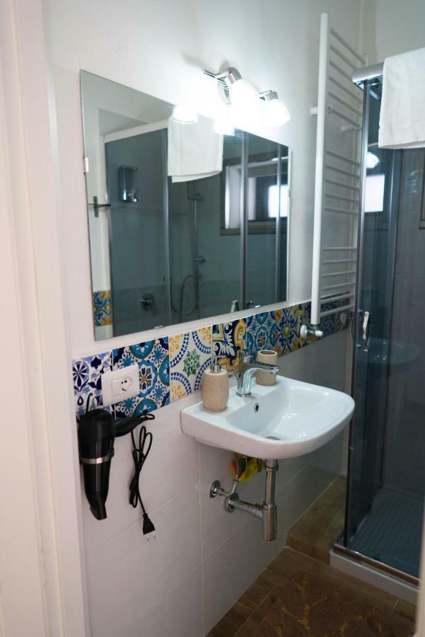 Baglio Reale Apartments Palermo Eksteriør billede