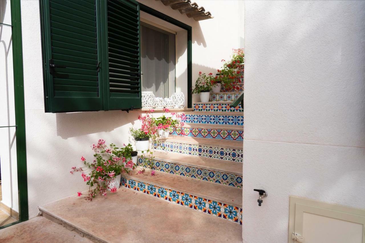Baglio Reale Apartments Palermo Eksteriør billede